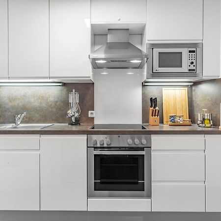 Prime - City Apartment Fuer 6 - Neu & Modern Munich Exterior photo